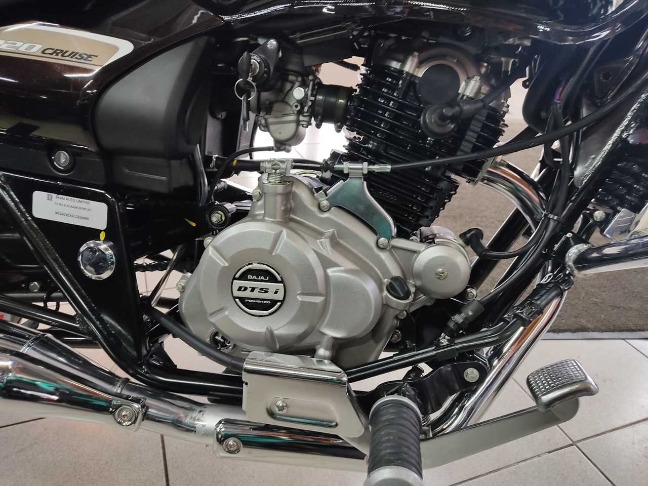 Обзор мотоцикла Avenger Cruise 220 DTS-i  двигатель DTS-I Twin Spark