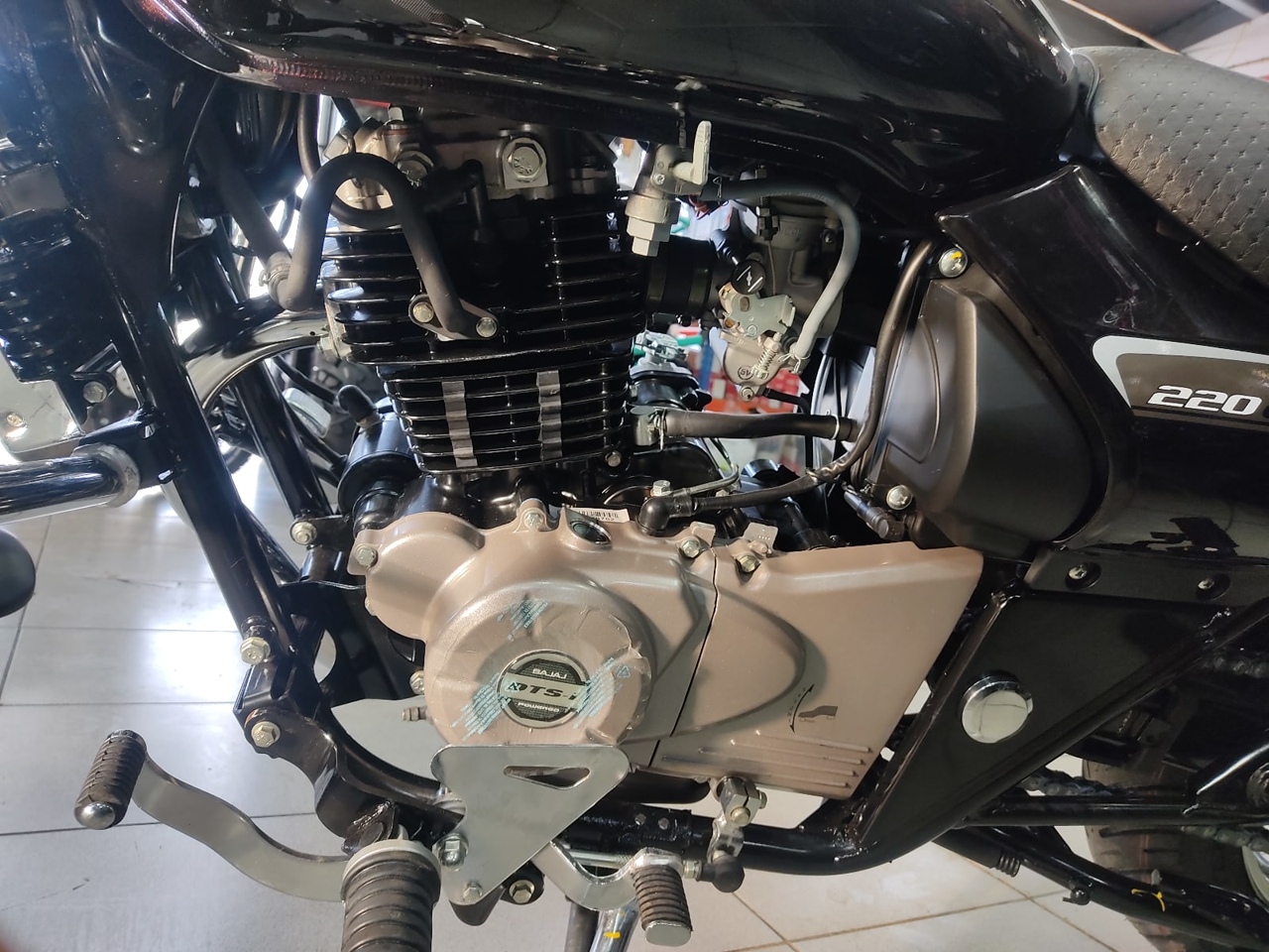 Обзор мотоцикла Avenger Cruise 220 DTS-i  двигатель DTS-I Twin Spark