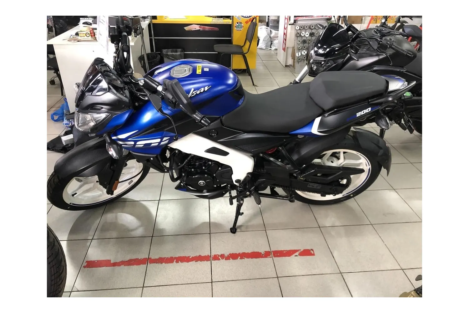 Мотоцикл Bajaj Pulsar 200NS BSIV синий 8